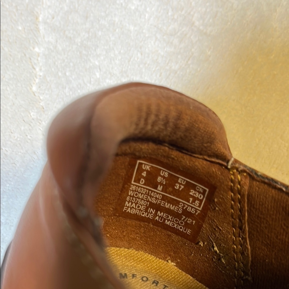 Clarks Brown Leather Loafers Slip-On Comfort - Picture 2 of 4